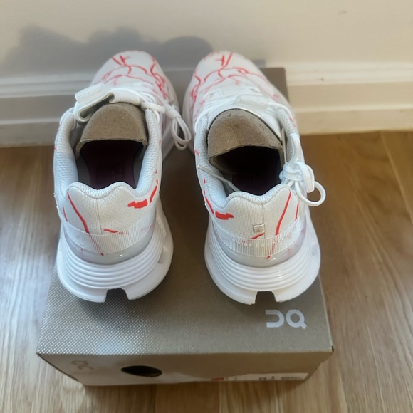 Special Edition On x Pamela Rosencranz women’s size 5 - Picture 4 of 5